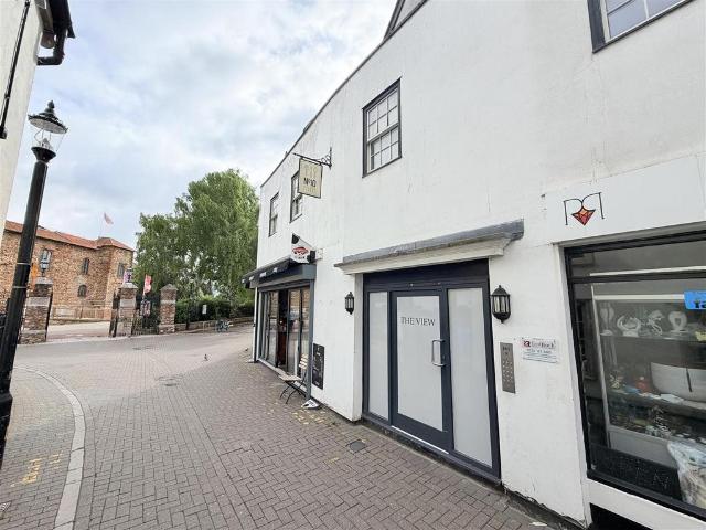 Flat for sale in Fordham Heath, Essex