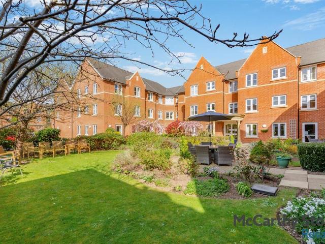 House for sale in Evershot, Oxfordshire