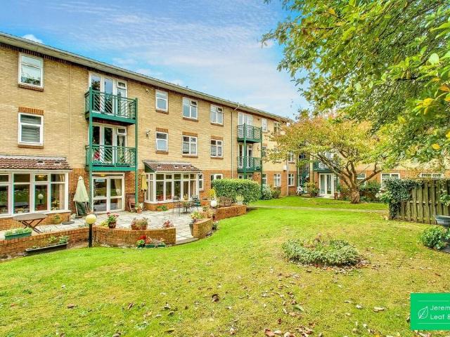 House for sale in Whetstone, Greater London