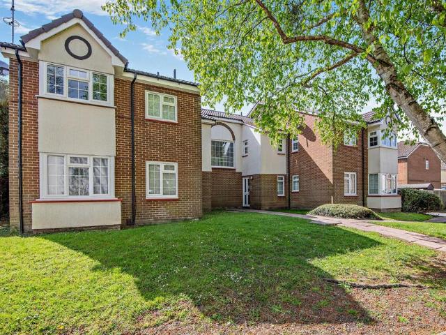 Flat for sale in Downswood, Midway