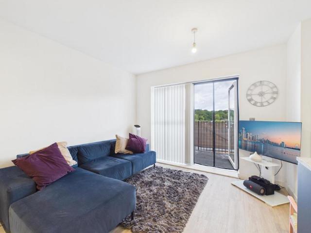 House for sale in London Borough of Croydon, Greater London