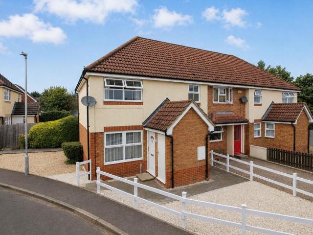 House for sale in Stoke Mandeville, Buckinghamshire