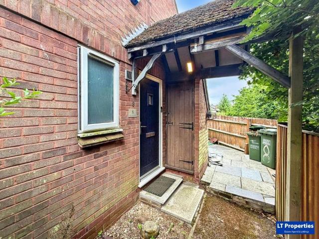 House for sale in Slip End, Bedfordshire