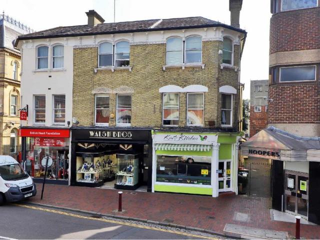 Flat for sale in St James, Sandown Park