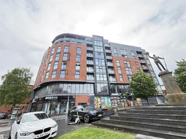 House for sale in Blackfriars, Salford