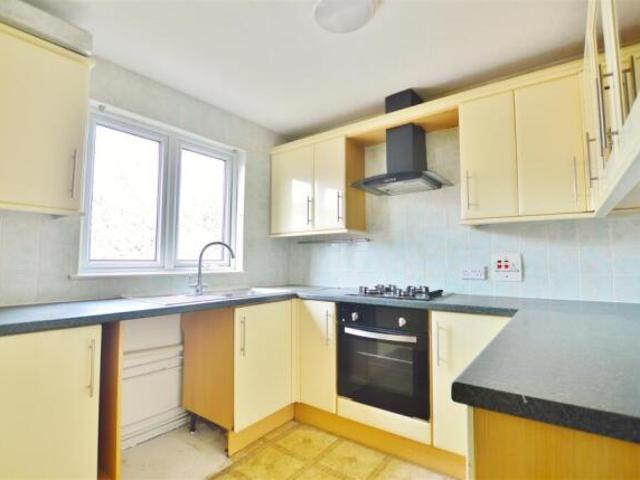 Flat for sale in Slough
