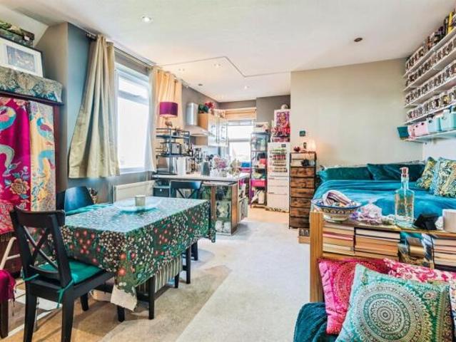 Studio for sale in Worthing, West Sussex