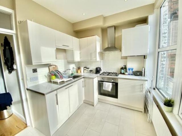 House for sale in Cat Hill