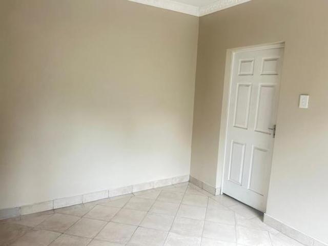 House for rent in Vosloorus, Gauteng