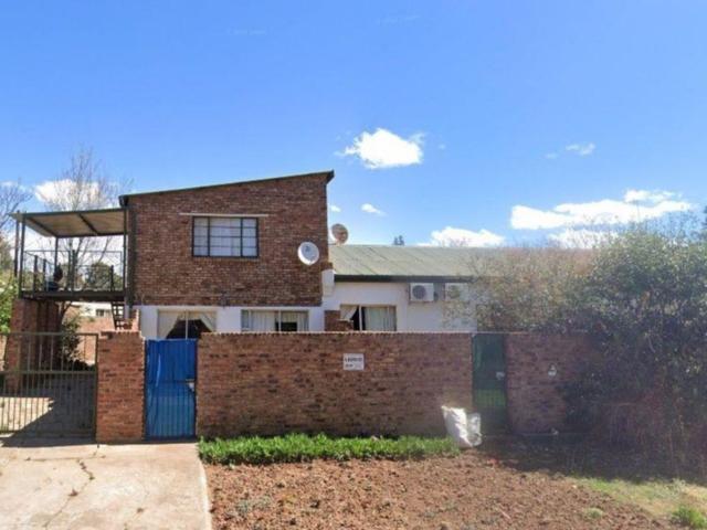 House for sale in Dordrecht, Eastern Cape