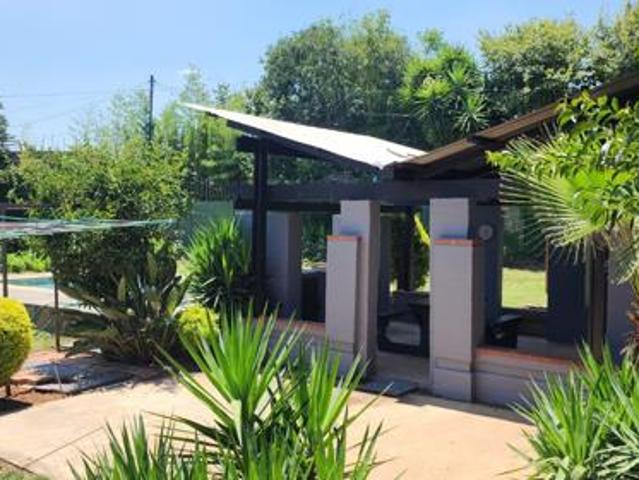 House for rent in Waterkloof, Gauteng