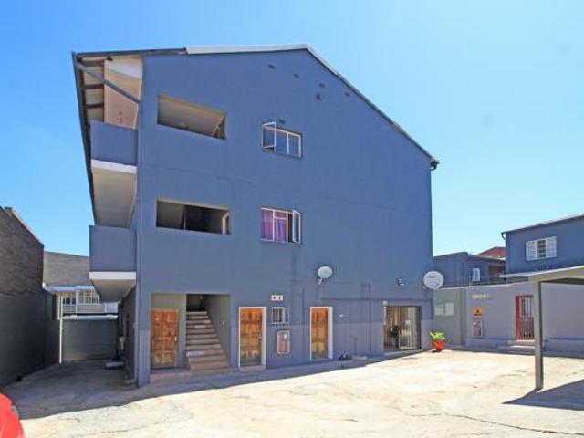 House for rent in Vosloorus, Gauteng