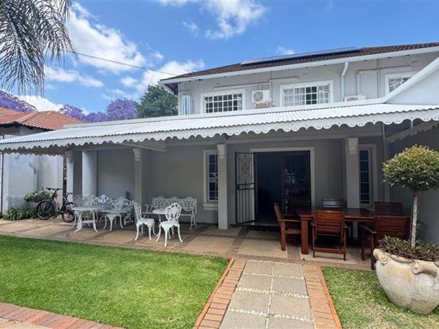 Room for rent in Waterkloof, Gauteng