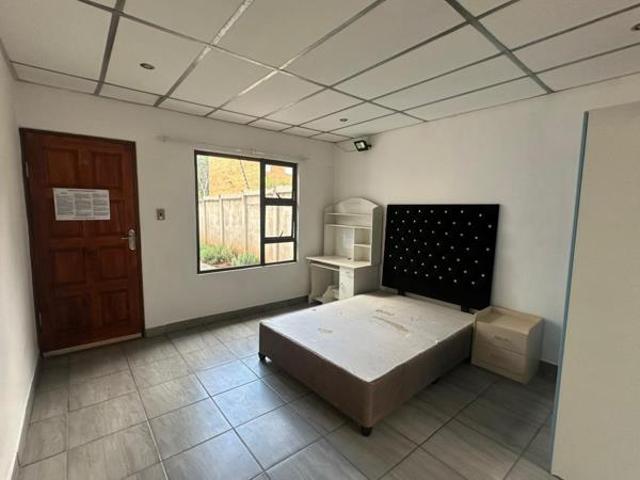 House for rent in Waterkloof, Gauteng
