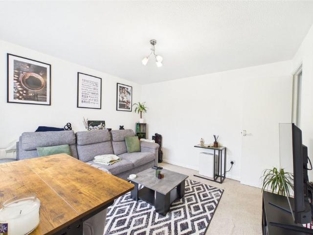 House for rent in Woodley