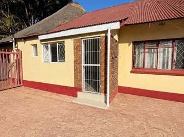House for rent in Waterkloof, Gauteng