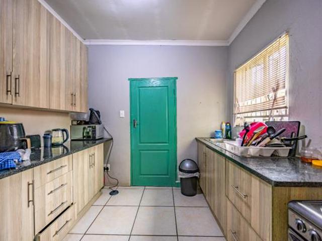 House for rent in Waterkloof, Gauteng
