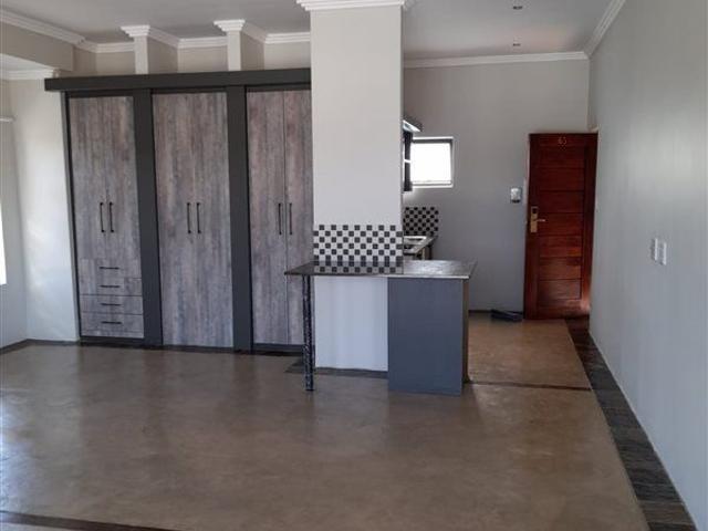 House for rent in Farrarmere, Ekurhuleni