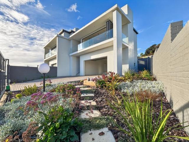 House for sale in Groot Brak Rivier, Western Cape