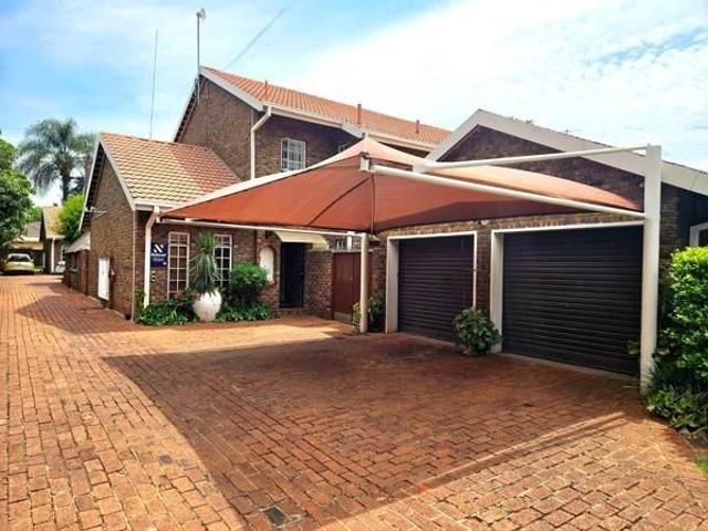 Room for rent in Waterkloof, Gauteng