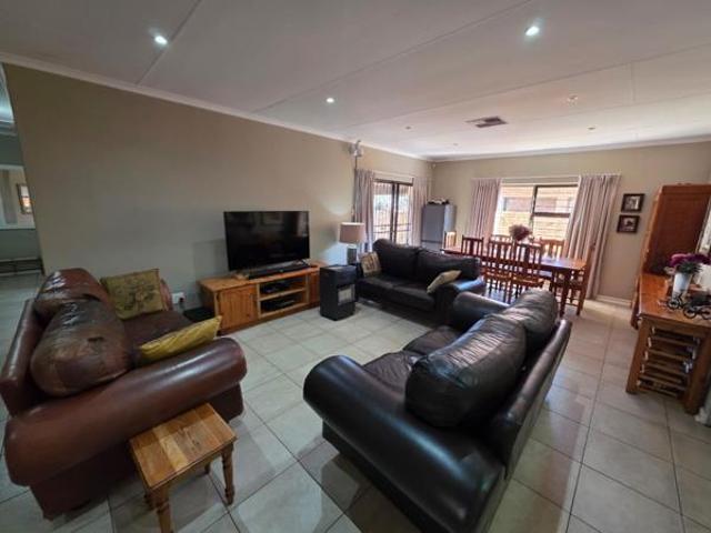 House for sale in Frances Baard, Northern Cape