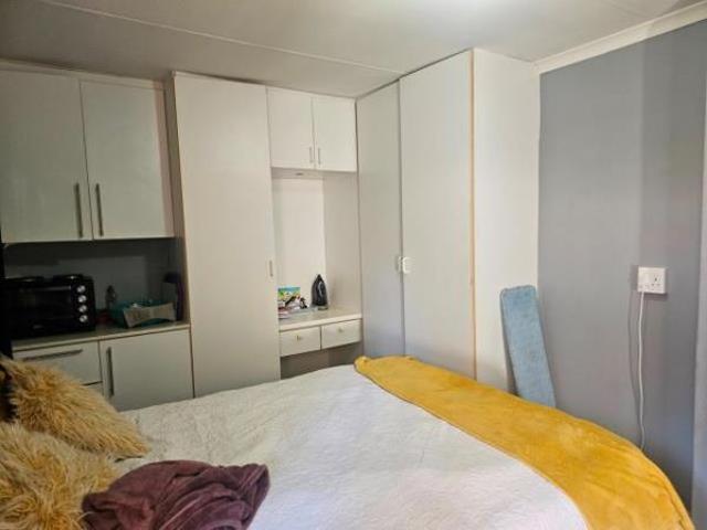 House for rent in North West