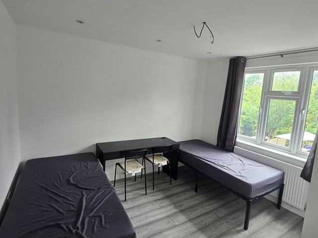 House for rent in Loxford, Greater London