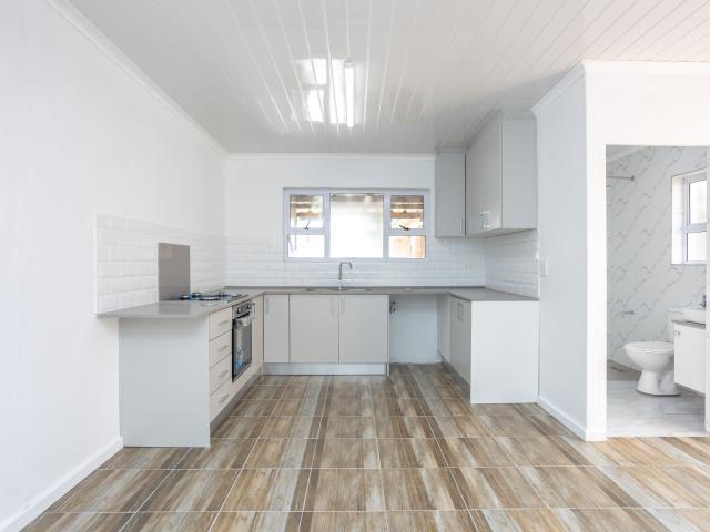 House for rent in Southern Suburbs, Western Cape