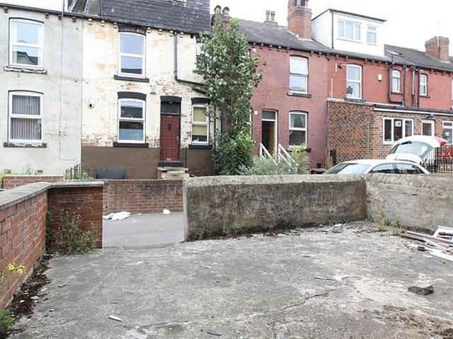 House for rent in Hyde Park, West Yorkshire