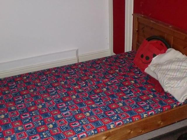 House for rent in Hyde Park, West Yorkshire