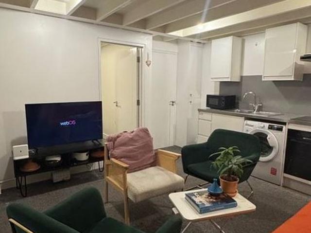House for rent in Nunhead, Greater London