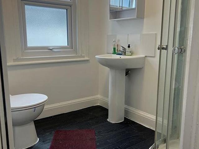 House for rent in Harlesden, Greater London