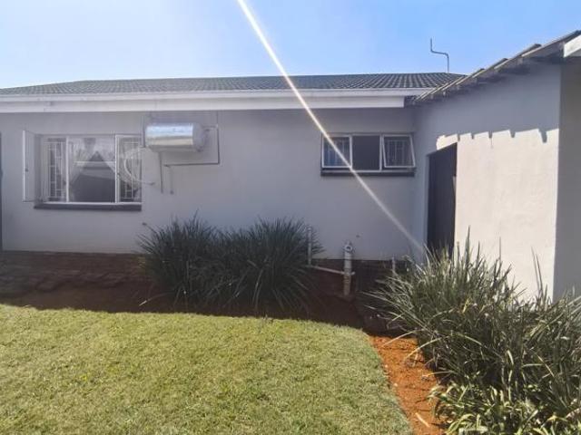 House for rent in Waterkloof, Gauteng