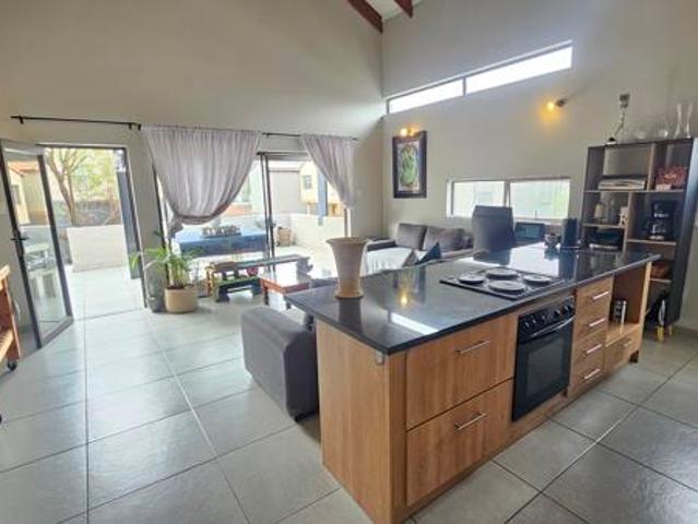 House for rent in Waterkloof, Gauteng