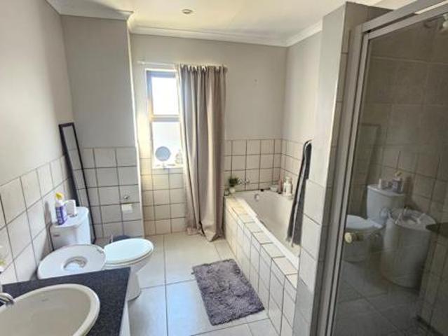 House for rent in Waterkloof, Gauteng