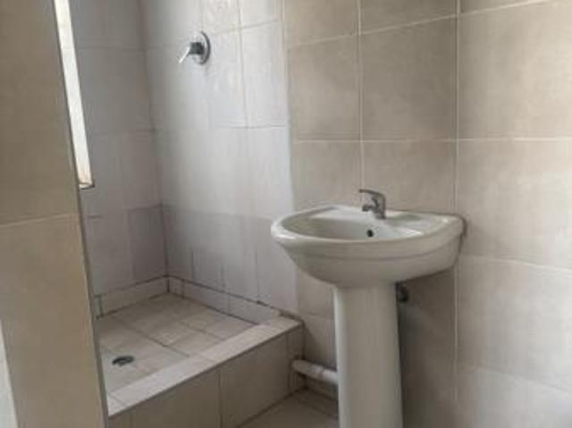 House for rent in Vosloorus, Gauteng