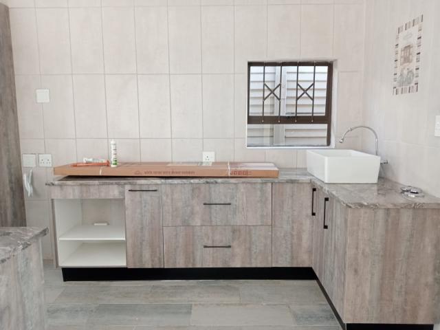 House for rent in Waterkloof, Gauteng