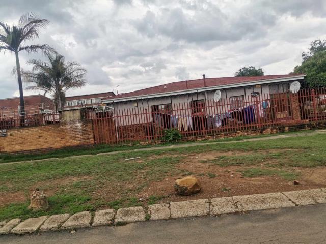 House for sale in Waterkloof, Gauteng