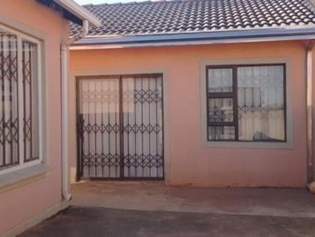 House for rent in Protea Glen, Soweto