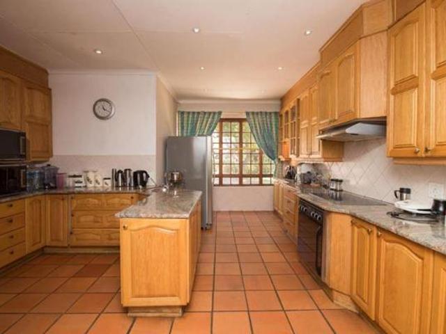House for rent in Waterkloof, Gauteng