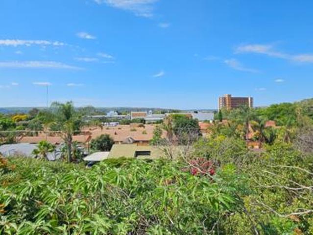House for rent in Waterkloof, Gauteng