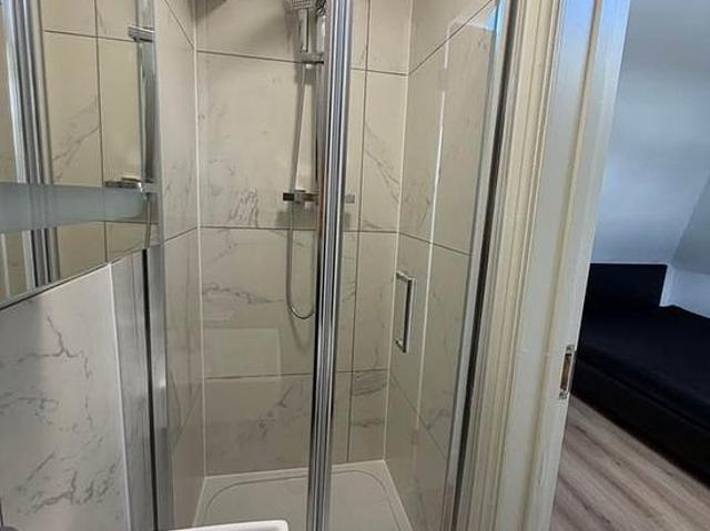 House for rent in London Borough of Ealing, Greater London