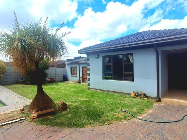 Apartment for rent in Nooitgedacht, Gauteng