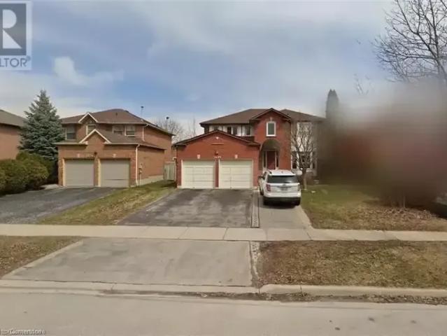 House for rent in Oakville