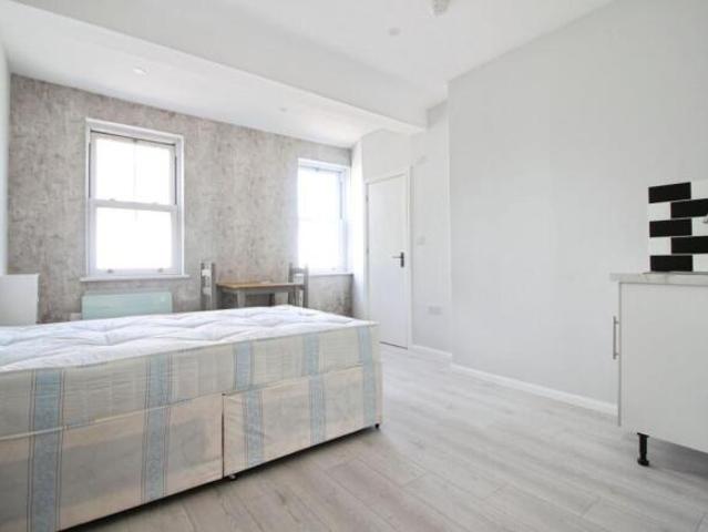 Property for rent in Swindon