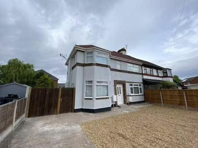 House for rent in Rossmore, Cheshire