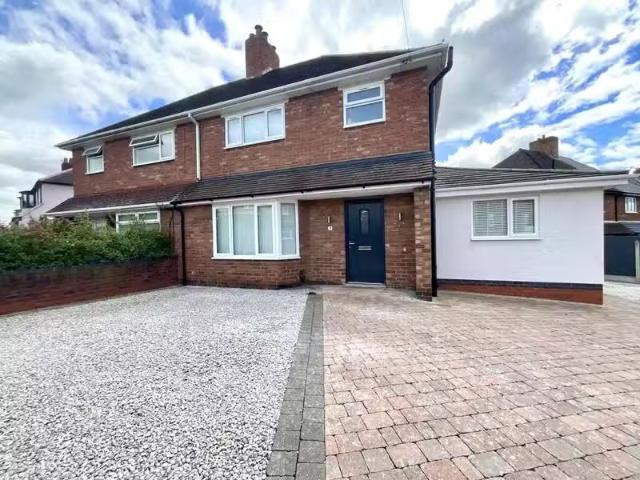 House for rent in Kettlebrook, Staffordshire
