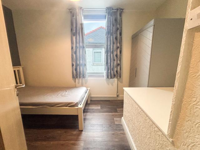 Property for rent in Rhiwbina, Wales