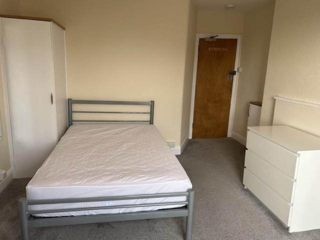 House for rent in Polsloe, Watergate