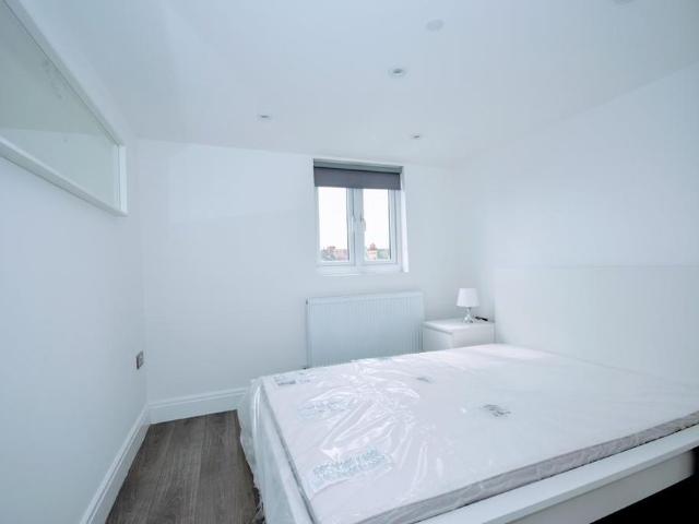 House for rent in Loxford, Seven Kings